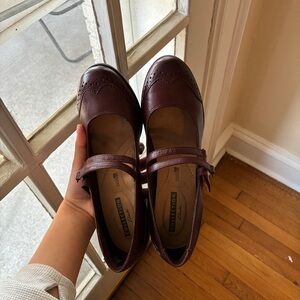 clarks mary jane heels